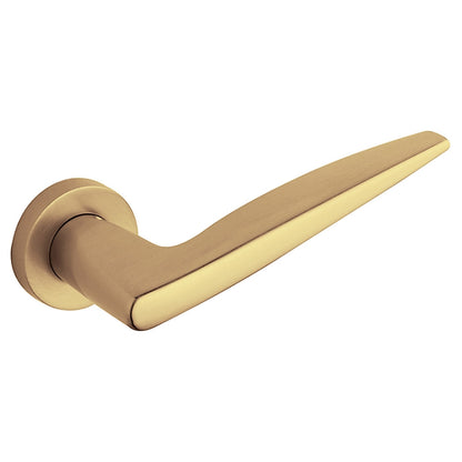 034 Lacquered Vintage Brass