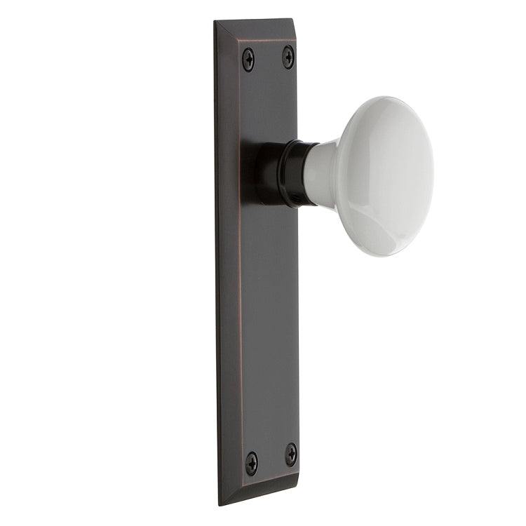 Nostalgic Warehouse New York Plate with White Porcelain Knob