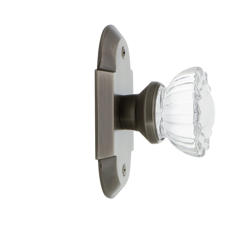 Nostalgic Warehouse Cottage Plate with Crystal Knob