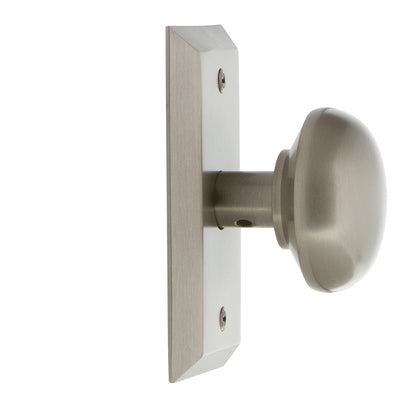 Nostalgic Warehouse Studio Plate with New York Knob