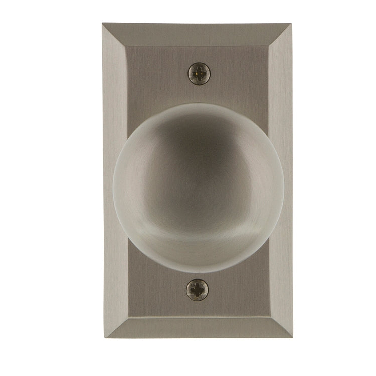 Nostalgic Warehouse Studio Plate with New York Knob