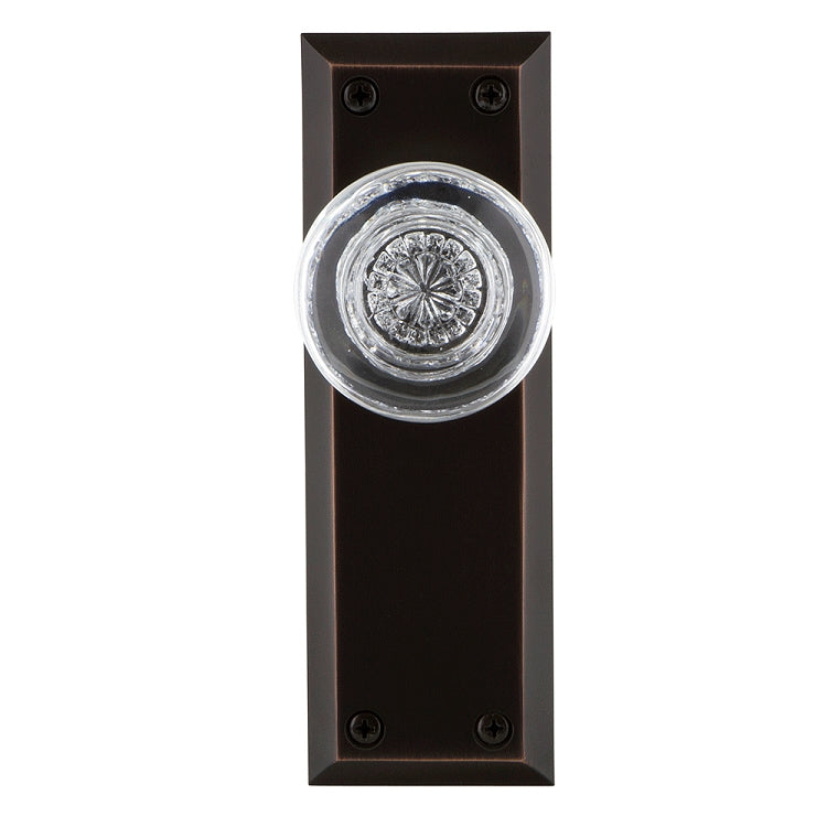 Nostalgic Warehouse New York Plate with Round Clear Crystal Knob