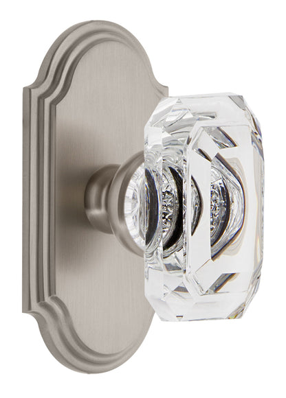 Grandeur Arc Plate with Baguette Clear Knob