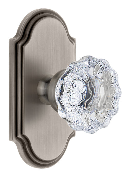 Grandeur Arc Plate with Fontainebleau Crystal Knob