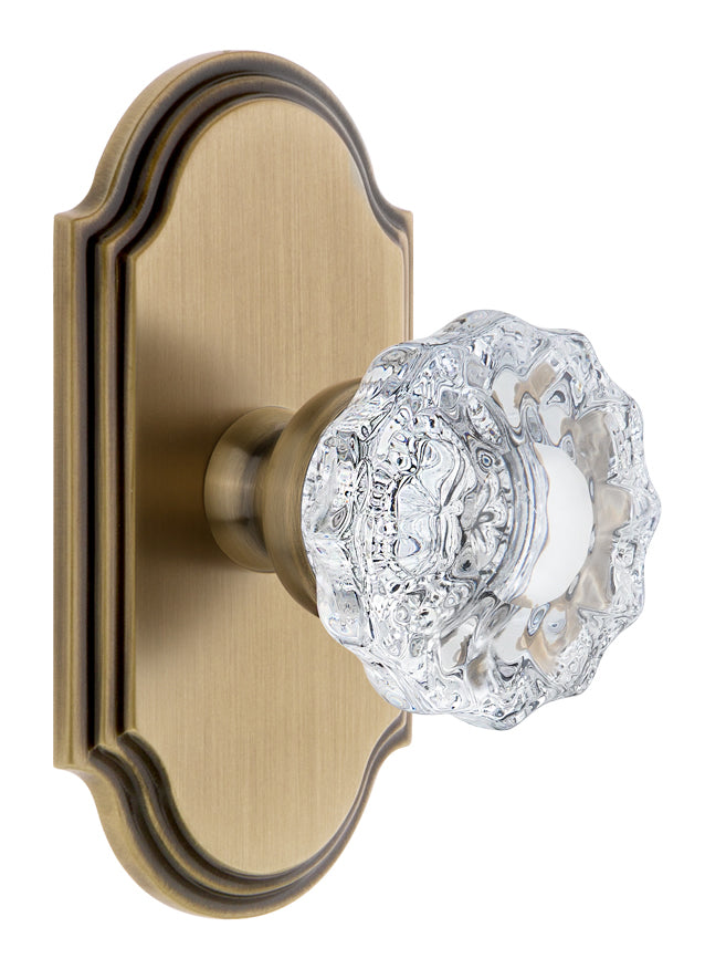 Grandeur Arc Plate with Versailles Crystal Knob