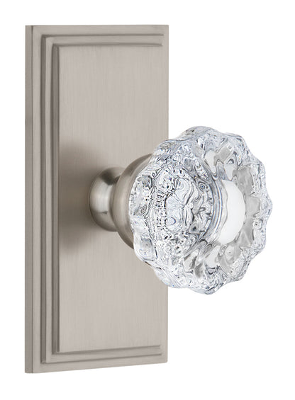 Grandeur Carre Plate with Versailles Knob