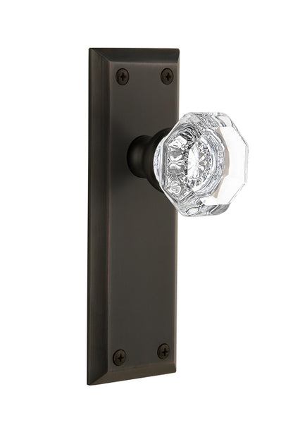 Grandeur Fifth Avenue Plate with Chambord Knob Matte Black