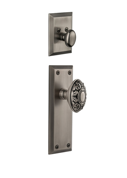 Grandeur Fifth Avenue Handleset with Grande Victorian Knob - Interior Half Only Antique Pewter