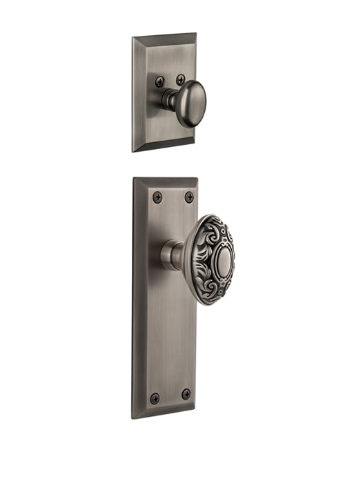 Grandeur Fifth Avenue Handleset with Grande Victorian Knob - (Interior Half Only, with Deadbolt)