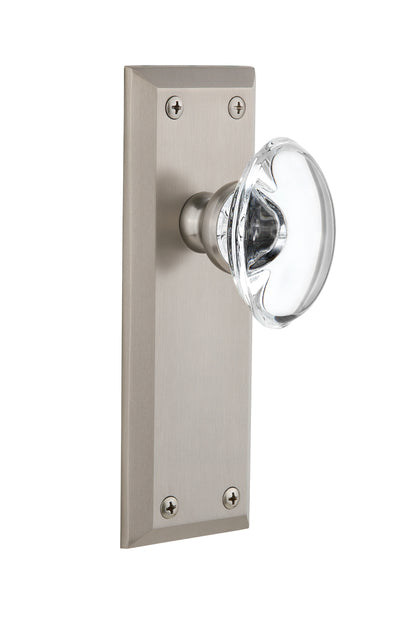 Grandeur Fifth Avenue Plate with Provence Knob