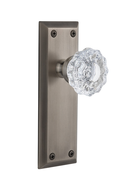 Grandeur Fifth Avenue Plate with Versailles Knob Antique Pewter