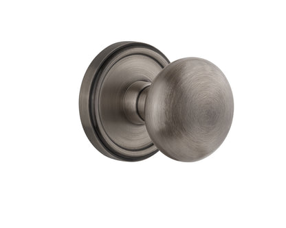 Grandeur Georgetown Rosette with Fifth Avenue Knob Antique Pewter