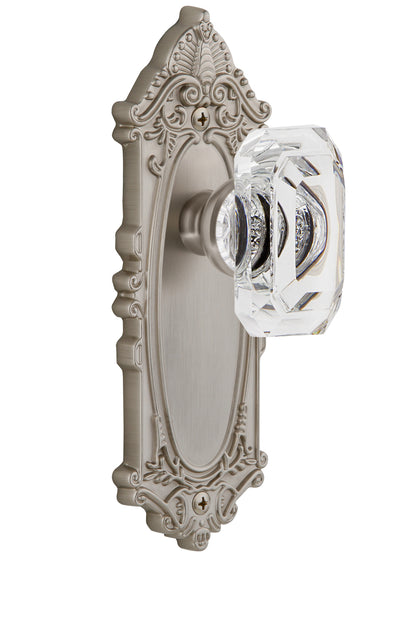 Grandeur Grande Victorian Plate with Baguette Clear Knob