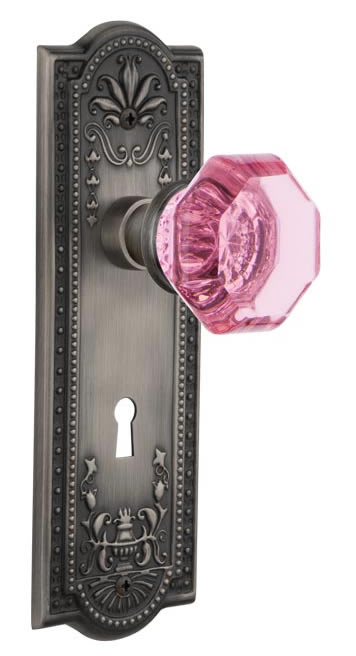 Nostalgic Warehouse Meadows Plate with Pink Waldorf Knob
