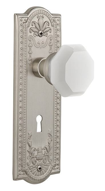 Nostalgic Warehouse Meadows Plate with White Waldorf Knob