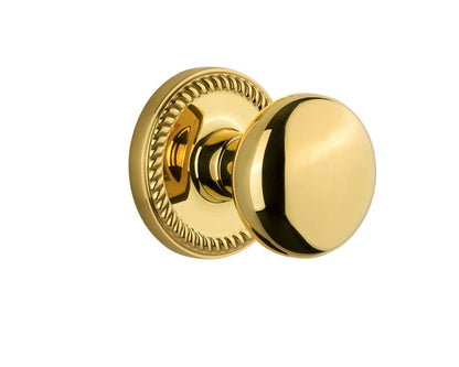 Grandeur Newport Rosette with Fifth Avenue Knob Polished Brass / Lifetime Brass