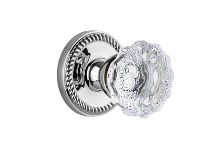 Grandeur Newport Rosette with Fontainebleau Knob Bright Chrome