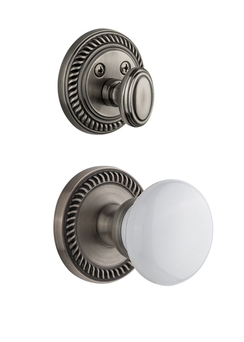 Grandeur Newport Handleset with Hyde Park Knob - (Interior Half Only, with Deadbolt)