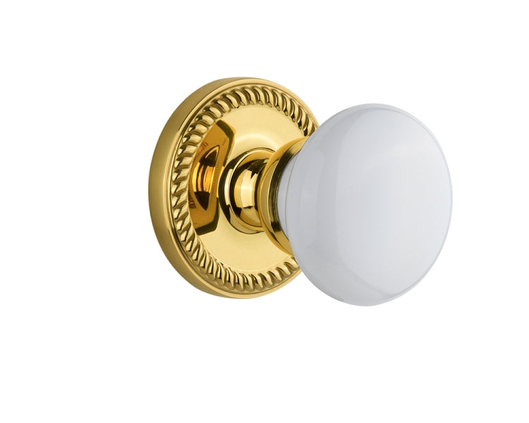 Grandeur Newport Rosette with Hyde Park Knob Polished Brass / Lifetime Brass