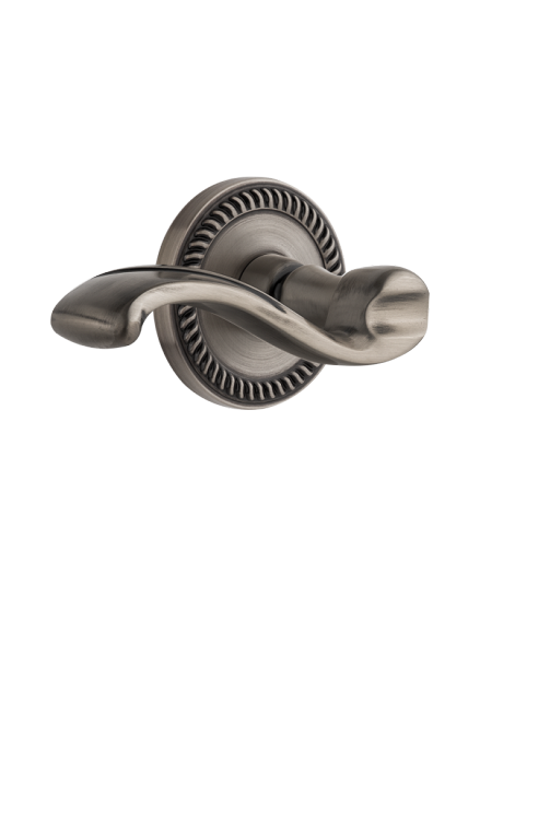 Grandeur Newport Rosette with Portofino Lever in Antique Pewter