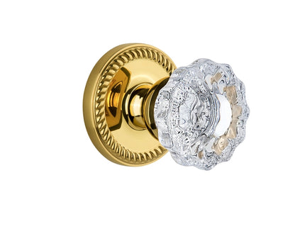 Grandeur Newport Rosette with Versailles Knob Polished Brass