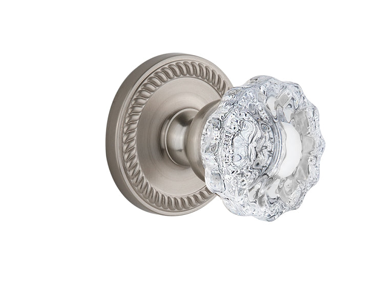 Grandeur Newport Rosette with Versailles Knob Satin Nickel