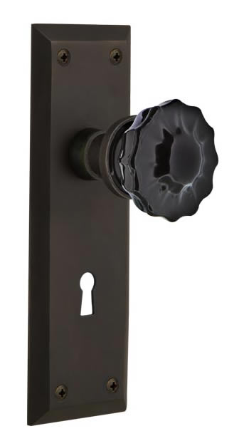 Nostalgic Warehouse New York Plate with Black Crystal Knob