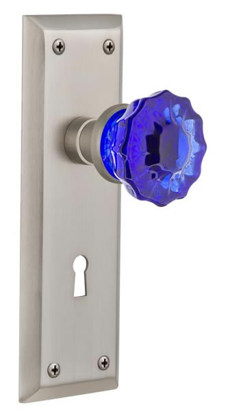 Nostalgic Warehouse New York Plate with Cobalt Crystal Knob