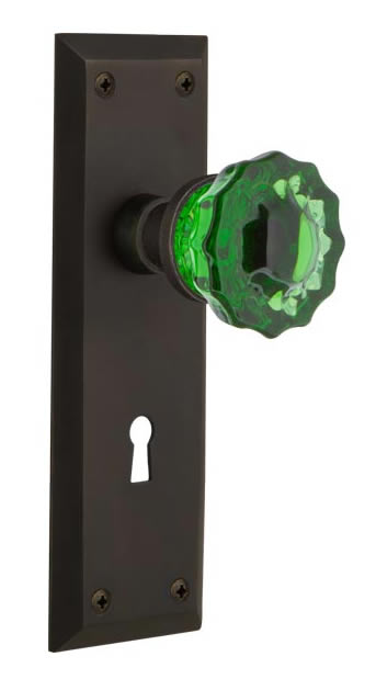 Nostalgic Warehouse New York Plate with Emerald Crystal Knob