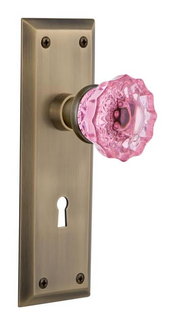 Nostalgic Warehouse New York Plate with Pink Crystal Knob