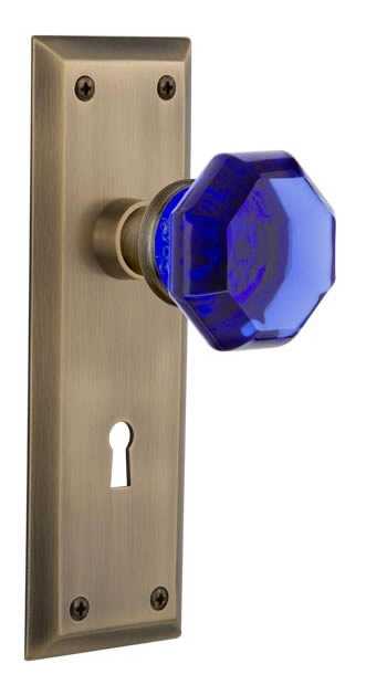 Nostalgic Warehouse New York Plate with Cobalt Waldorf Knob