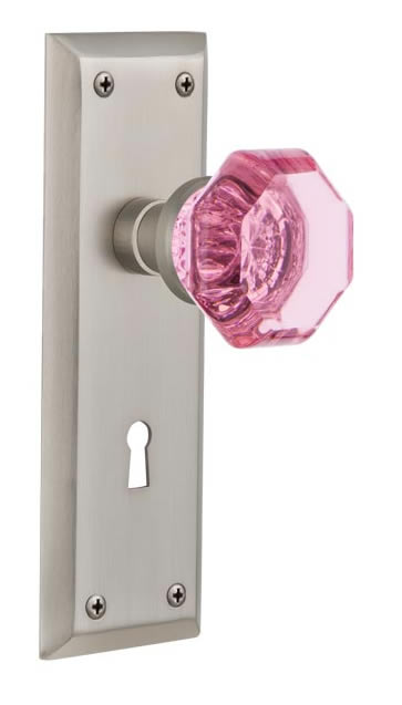 Nostalgic Warehouse New York Plate with Pink Waldorf Knob