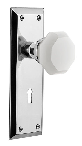 Nostalgic Warehouse New York Plate with White Waldorf Knob