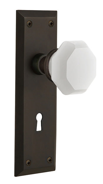 Nostalgic Warehouse New York Plate with White Waldorf Knob