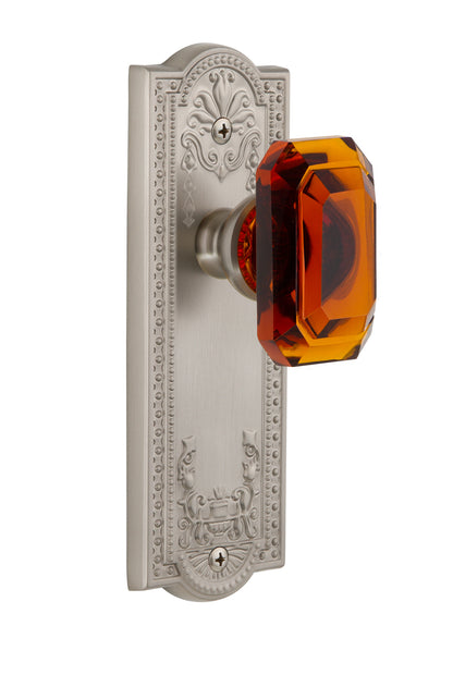 Grandeur Parthenon Plate with Baguette Amber Knob