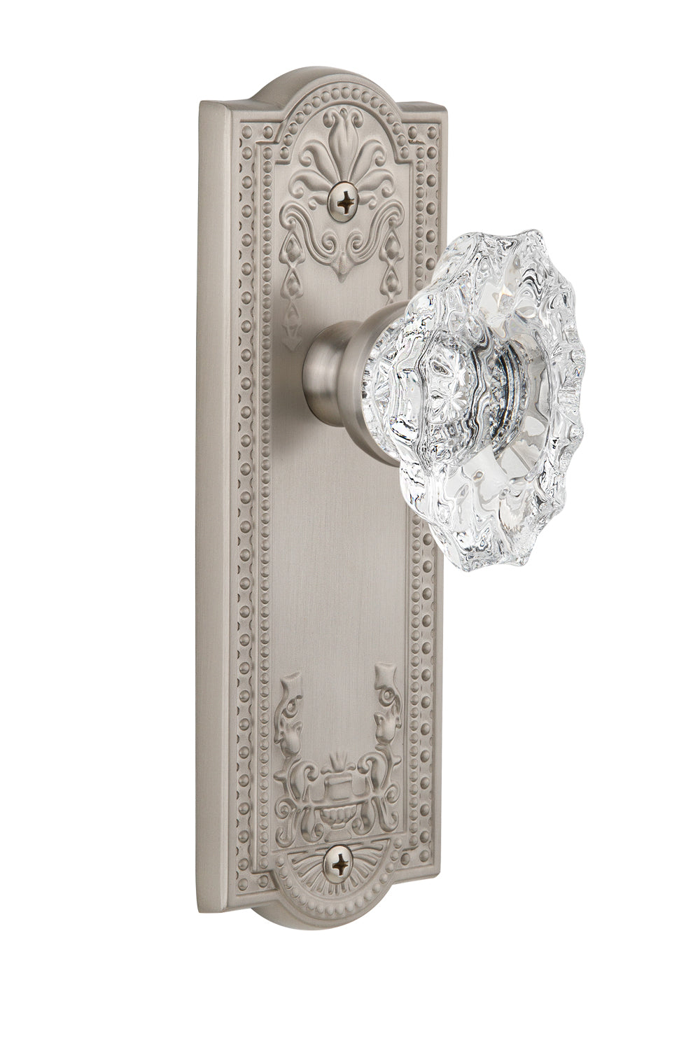 Grandeur Parthenon Plate with Biarritz Knob Satin Nickel