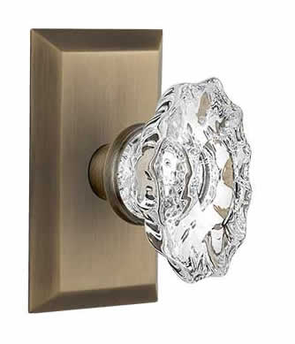 Nostalgic Warehouse Studio Plate with Chateau Crystal Knob