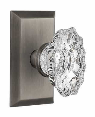 Nostalgic Warehouse Studio Plate with Chateau Crystal Knob