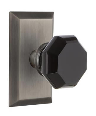 Nostalgic Warehouse Studio Plate with Black Waldorf Knob