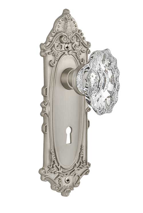 Nostalgic Warehouse Victorian Plate with Chateau Crystal Knob