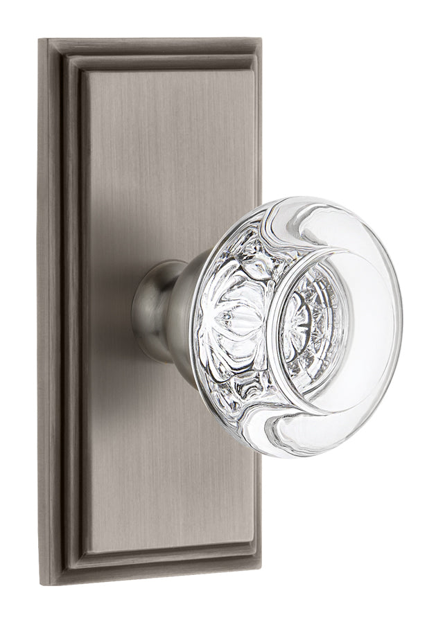 Grandeur Carre Plate with Bordeaux Knob