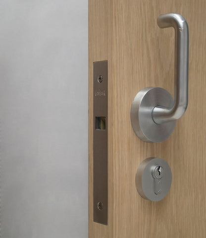 Cavilock CL100 Lever Lock - Satin Chrome