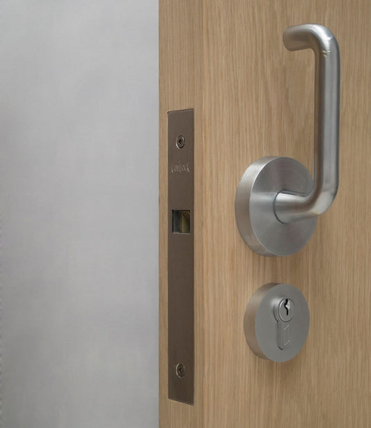 Cavilock CL100 Lever Lock - Satin Chrome