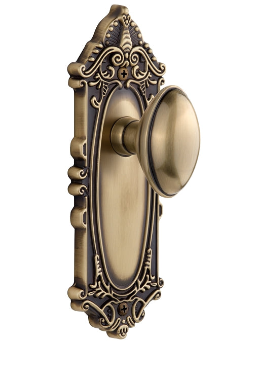 Grandeur Grande Victorian Plate with Eden Prairie Knob