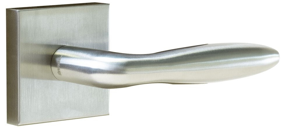 Linnea L26 Stainless Steel Door Lever with Round Rosette