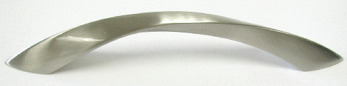 Top Knobs Nouveau Twist Cabinet Pull in Brushed Satin Nickel