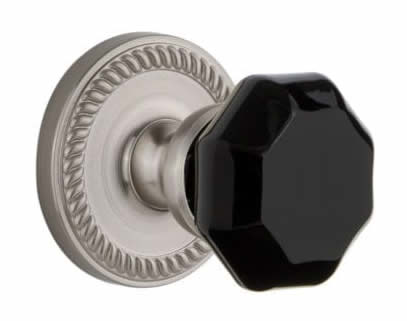 Grandeur Newport Rosette with Lyon Knob