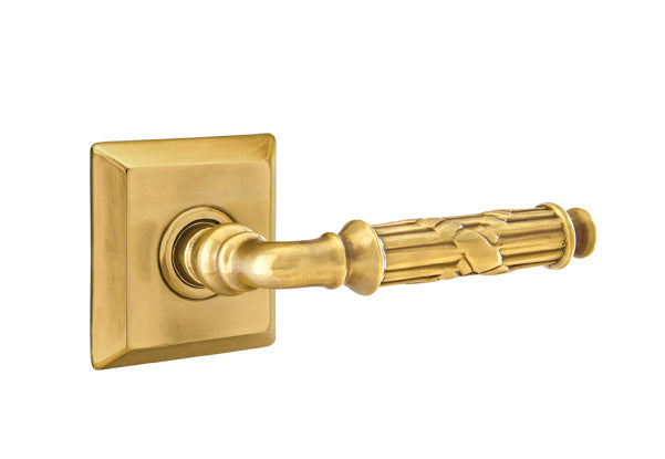 Etmek Ribbon and Reed Lever With Quincy Rosette