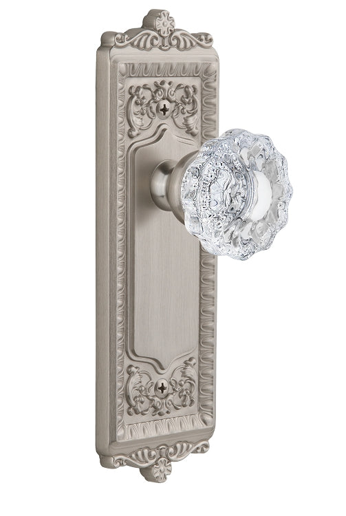 Grandeur Windsor Plate with Versailles Knob